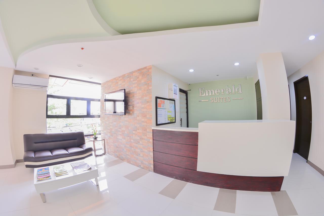 קגיאן דה אורו Emerald Suites Cdo מראה חיצוני תמונה